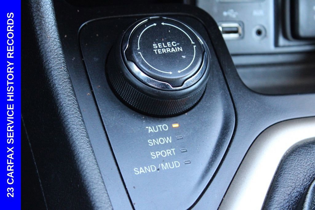 Used 2018 Jeep Cherokee Latitude image 33