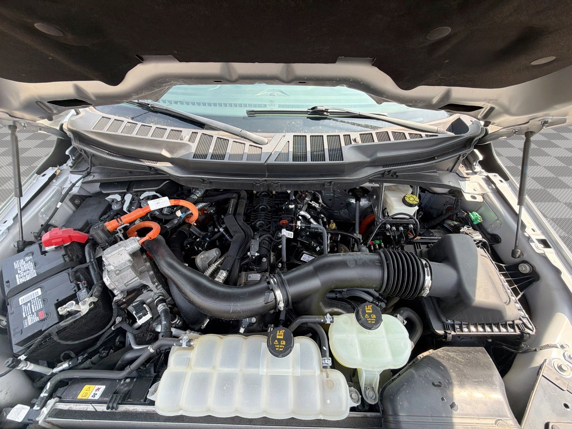 Used 2024 Ford F150 XLT w/ Mobile Office Package AWD/4WD image 17