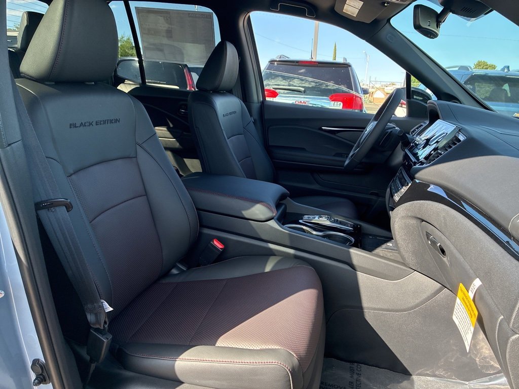 New 2026 Honda Ridgeline Black Edition image 12