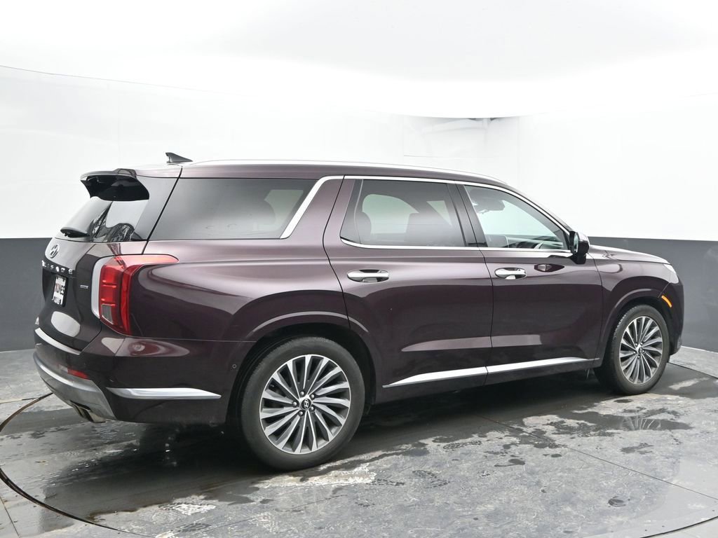 Used 2024 Hyundai Palisade Calligraphy image 11