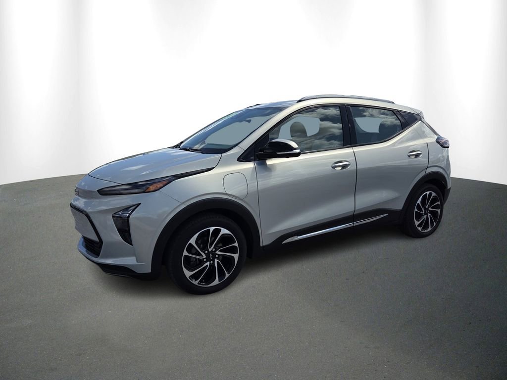 Certified 2023 Chevrolet Bolt EUV Premier w/ Sun & Sound Package image 2