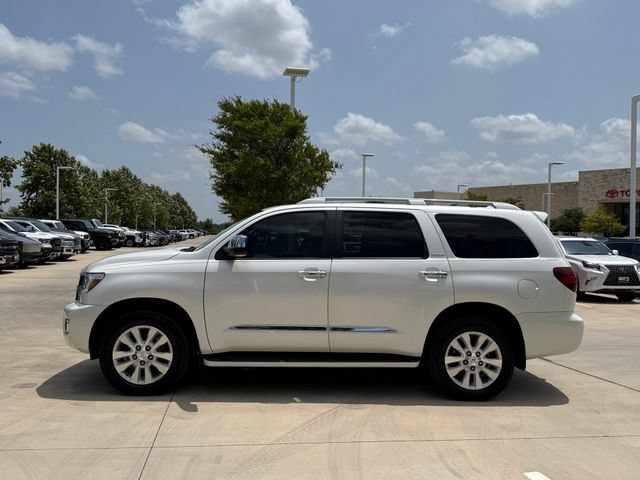 Used 2021 Toyota Sequoia Platinum AWD/4WD image 7