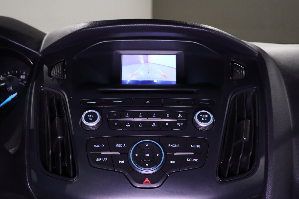 Used 2015 Ford Focus SE FWD image 21