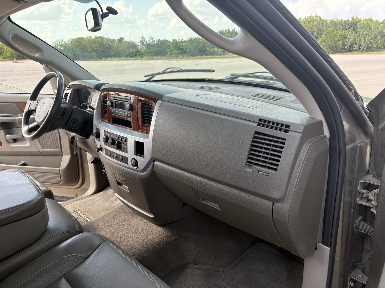 Used 2006 Dodge Ram 2500 Truck Laramie AWD/4WD image 32