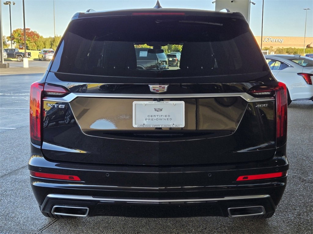 Used 2025 Cadillac XT6 Premium Luxury image 5