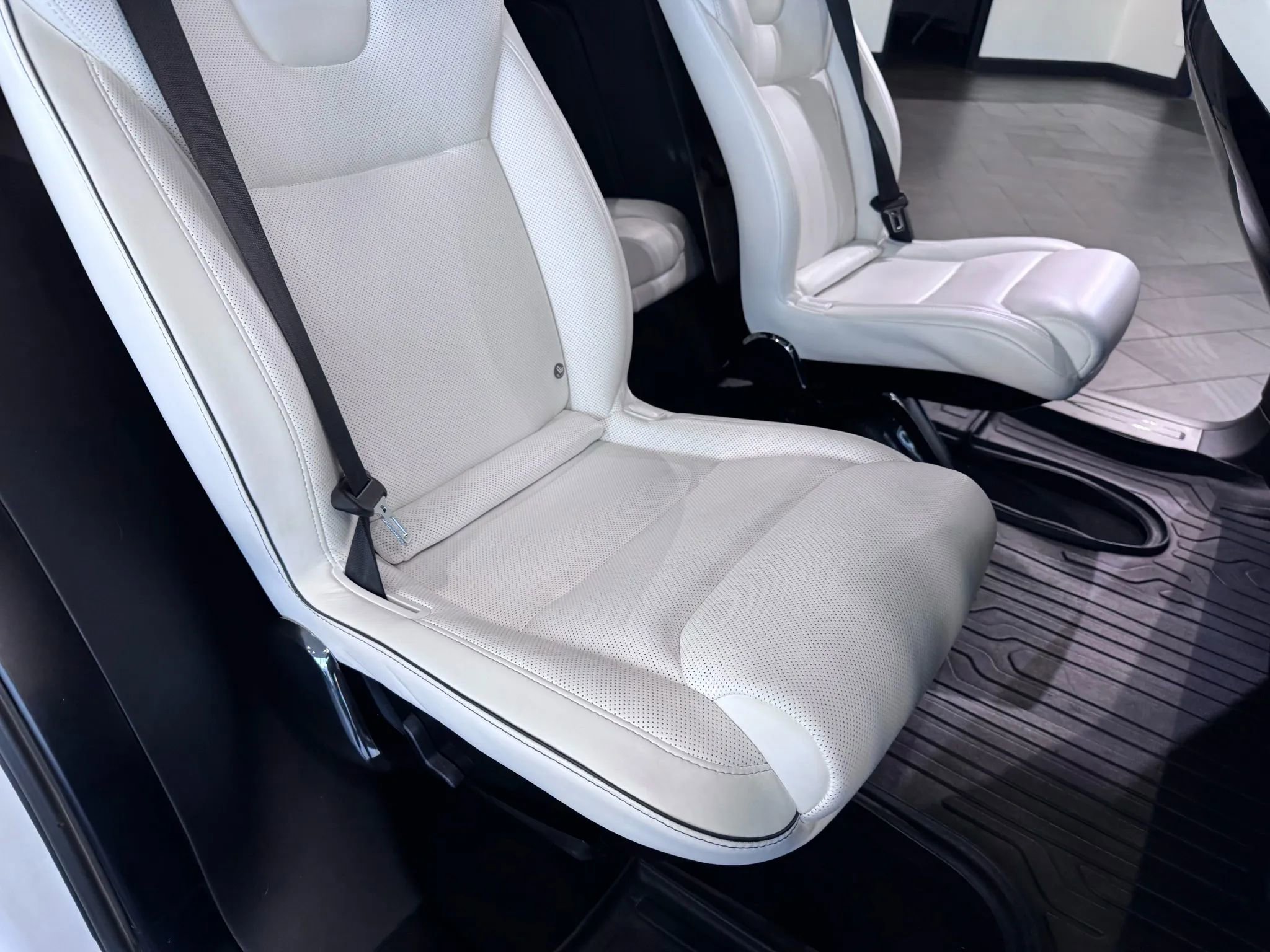 Used 2016 Tesla Model X 90D image 16