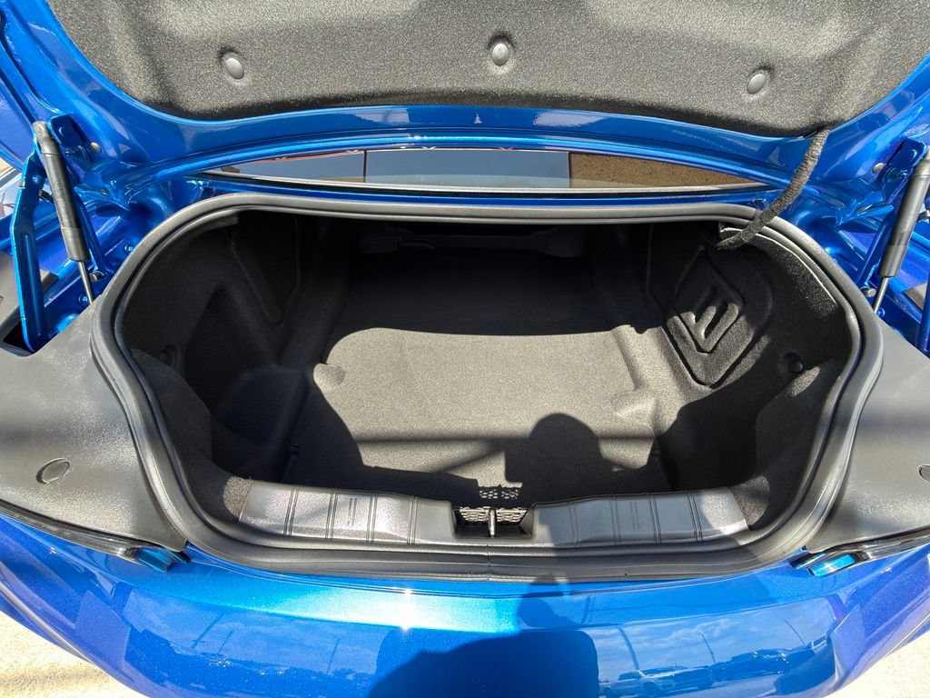 Used 2018 Chevrolet Camaro SS w/ LPO, Ground Effects Package RWD image 49