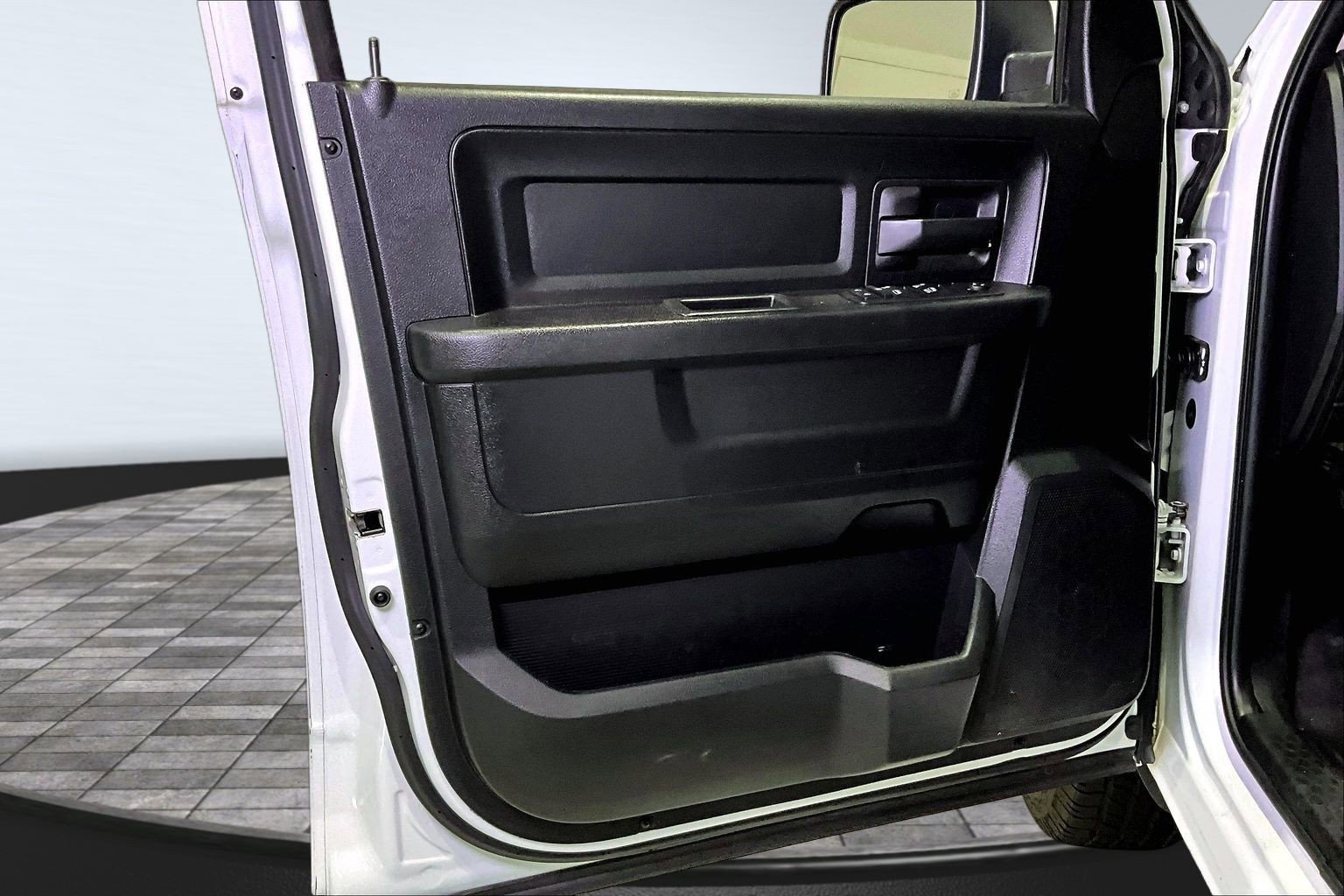 Used 2018 RAM 1500 Tradesman w/ Protection Group image 19