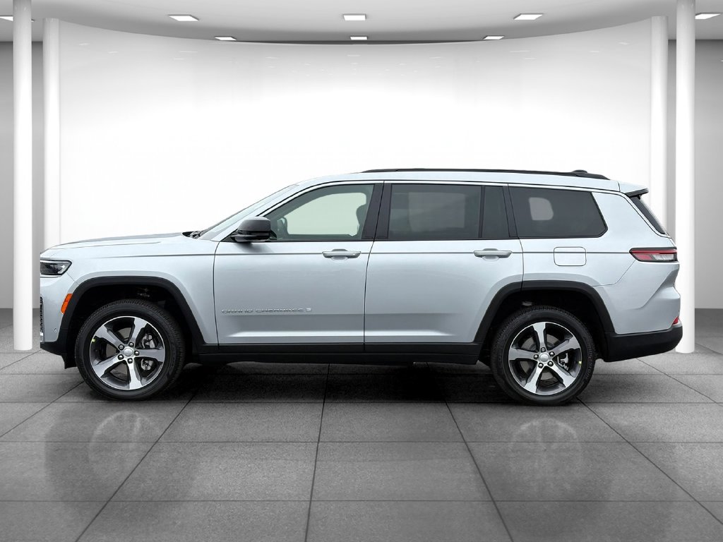 New 2026 Jeep Grand Cherokee L Limited w/ Luxury Tech Group II AWD/4WD image 4