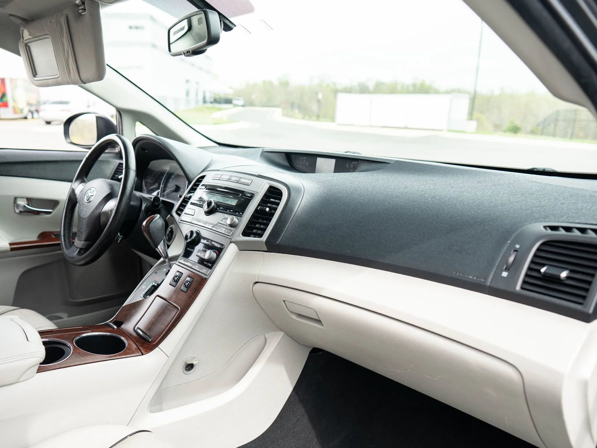 Used 2009 Toyota Venza AWD image 14