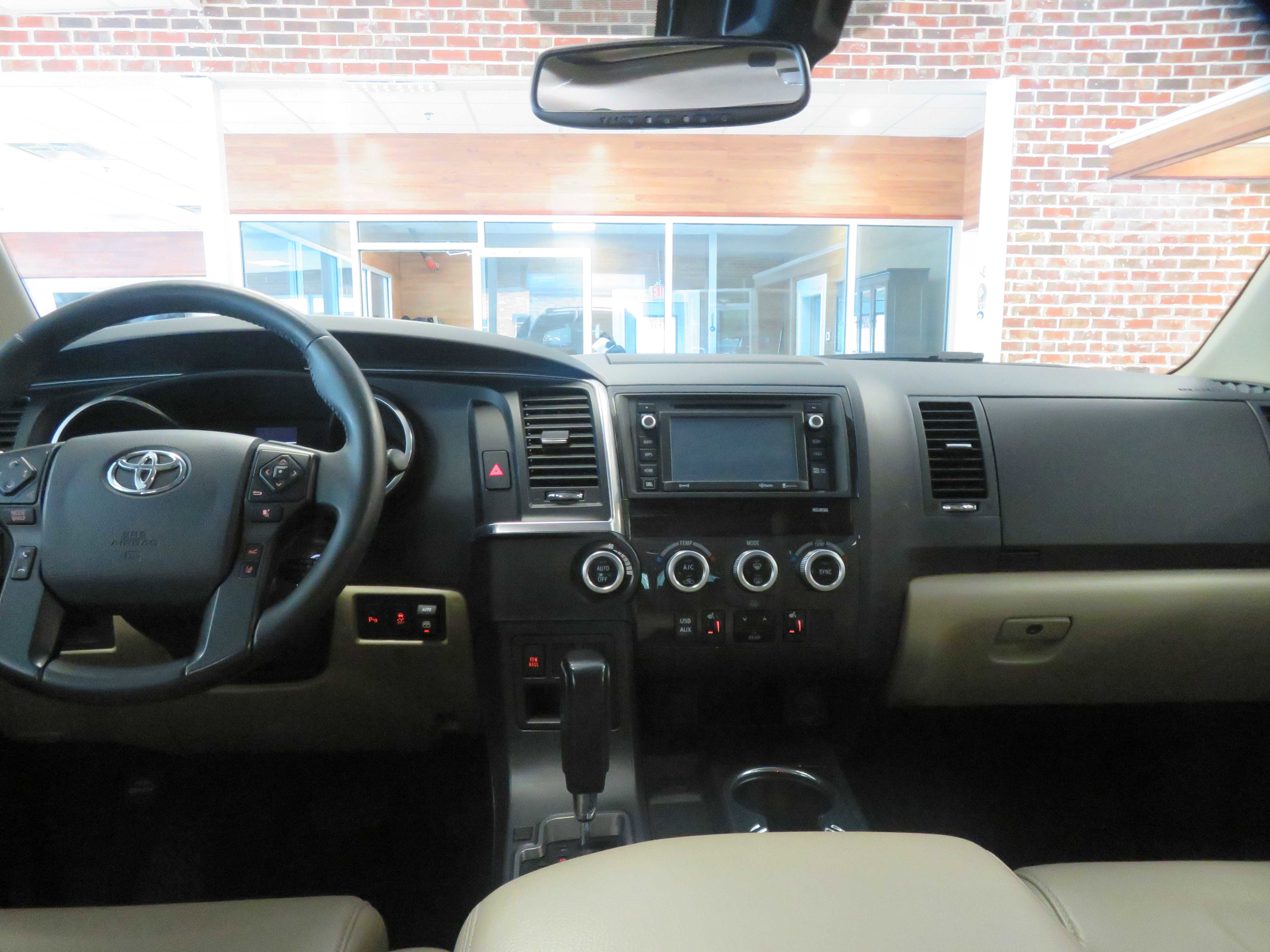 Used 2019 Toyota Sequoia Limited w/ Safety & Convenience Package RWD image 58
