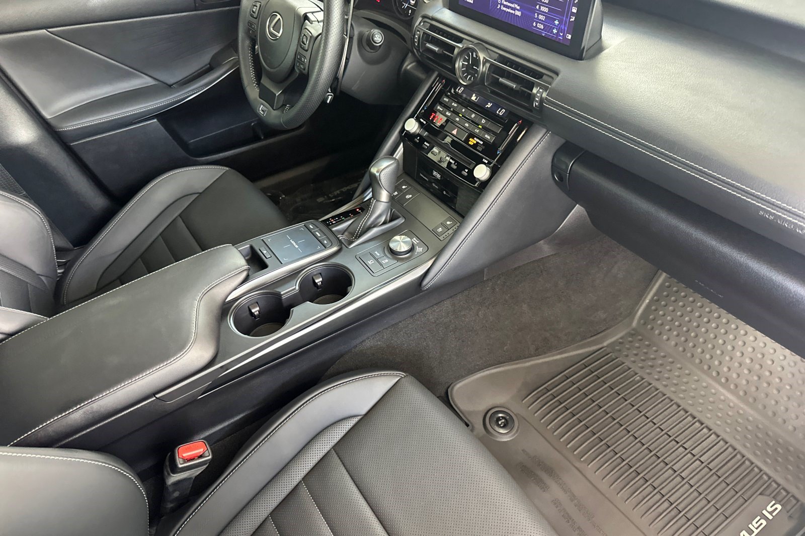 Certified 2024 Lexus IS 500 RWD image 19