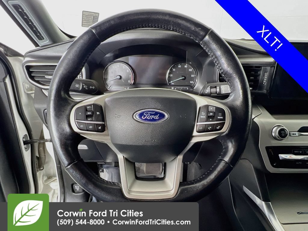 Used 2022 Ford Explorer XLT w/ Equipment Group 202A AWD/4WD image 8