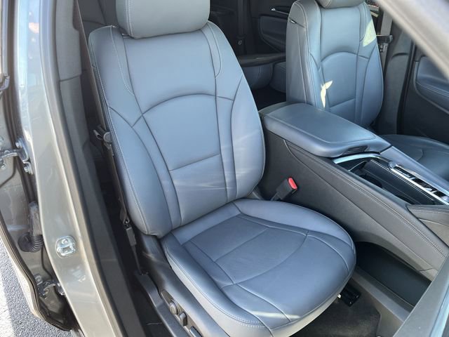 Used 2024 Buick Enclave Essence w/ Technology Package image 27