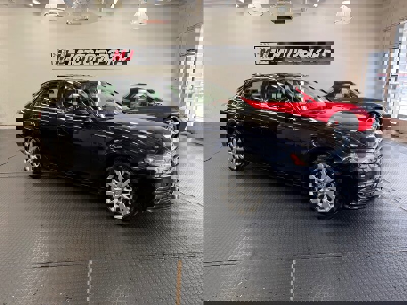 Used 2009 Audi A4 2.0T Premium Plus image 11