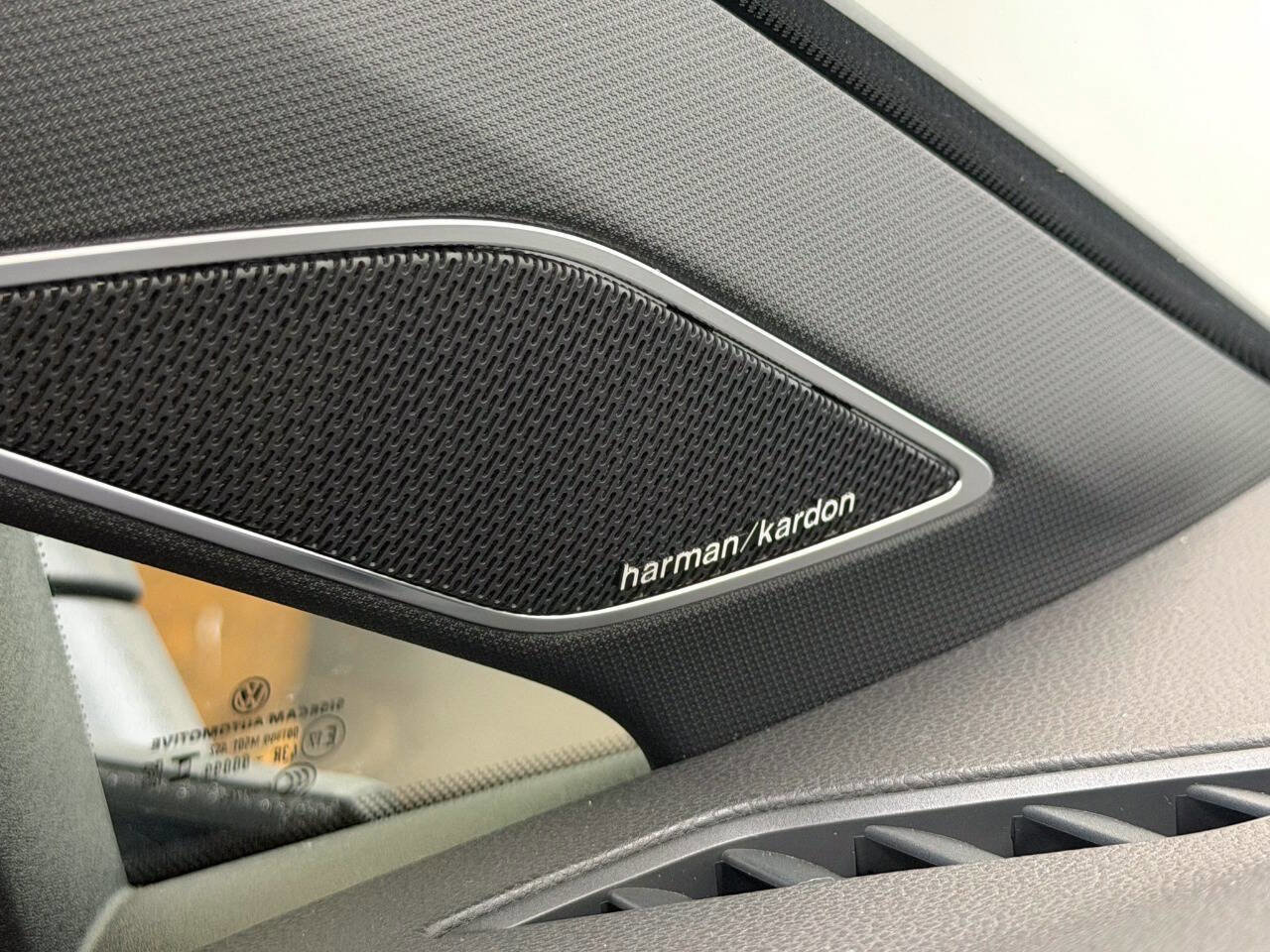 Used 2025 Volkswagen Golf R Black Edition image 53