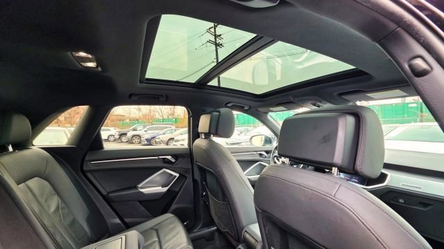 Used 2020 Audi Q3 2.0T Premium w/ Convenience Package image 35