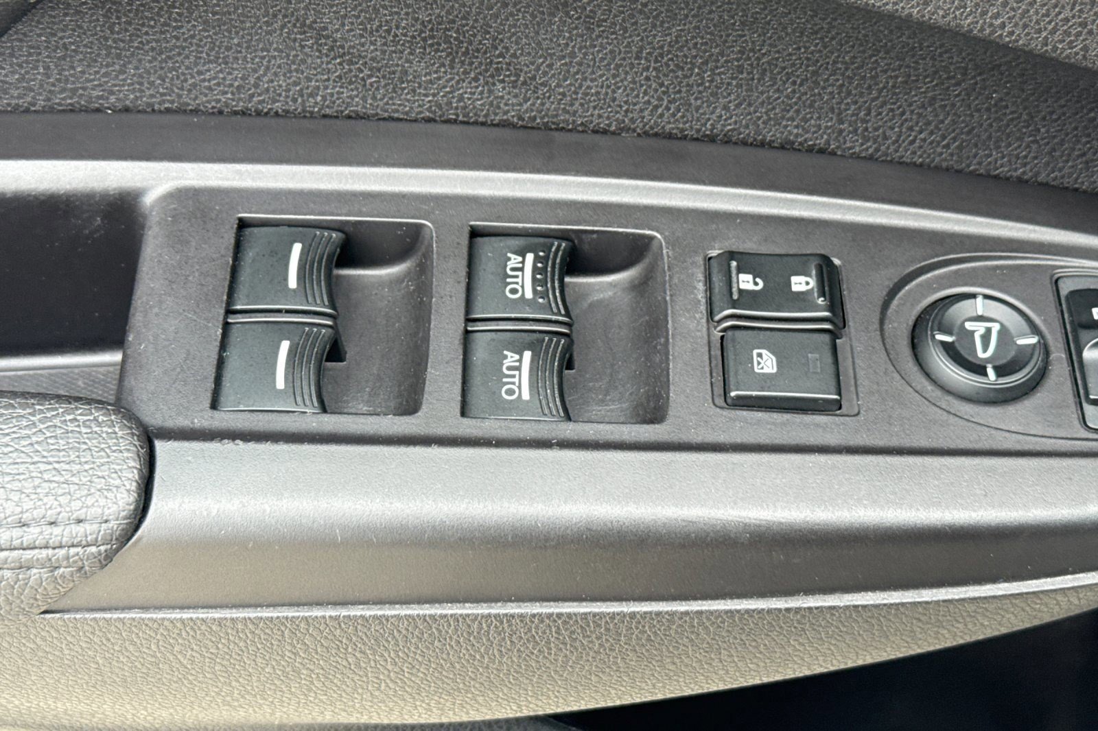 Used 2017 Acura RDX AWD image 13