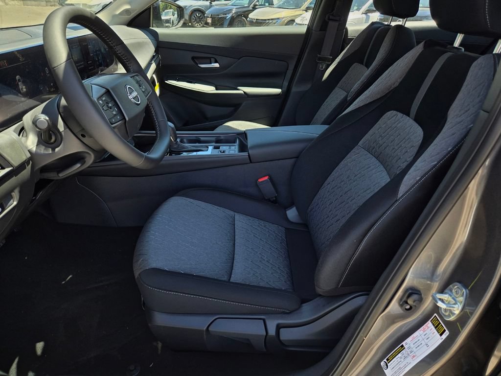 New 2026 Nissan Sentra SV w/ SV Convenience Package FWD image 7