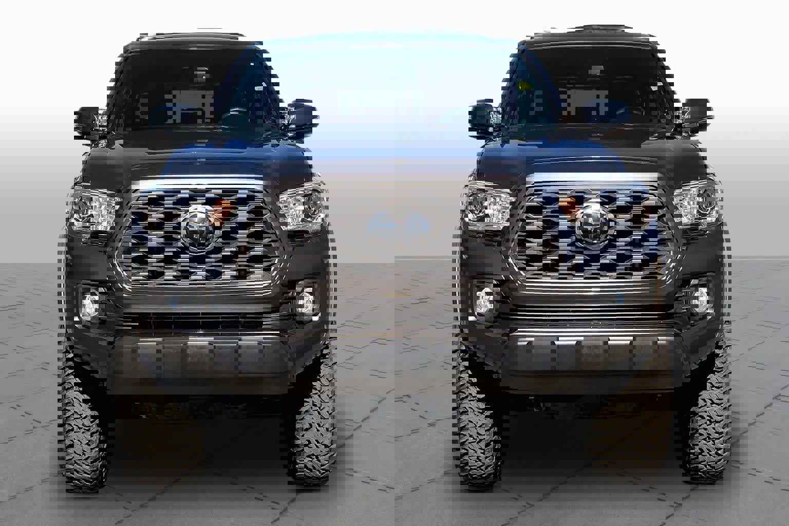 Used 2022 Toyota Tacoma TRD Off-Road image 4