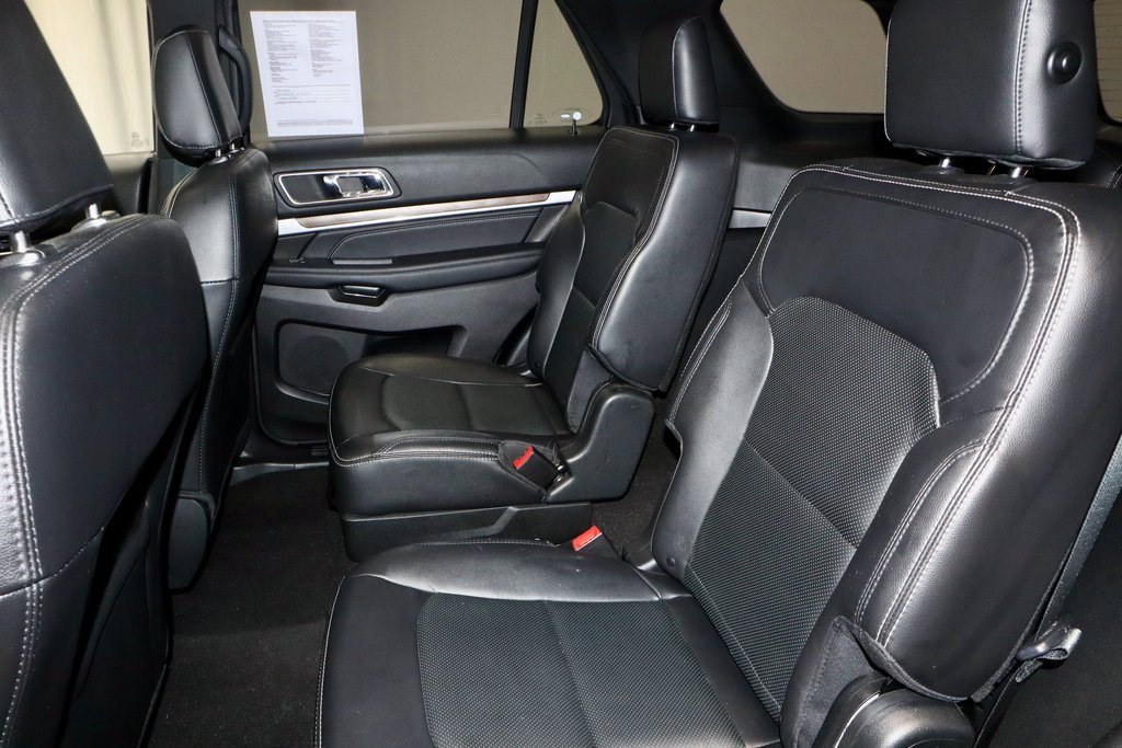 Certified 2019 Ford Explorer Limited w/ Class III Trailer Tow Package image 24