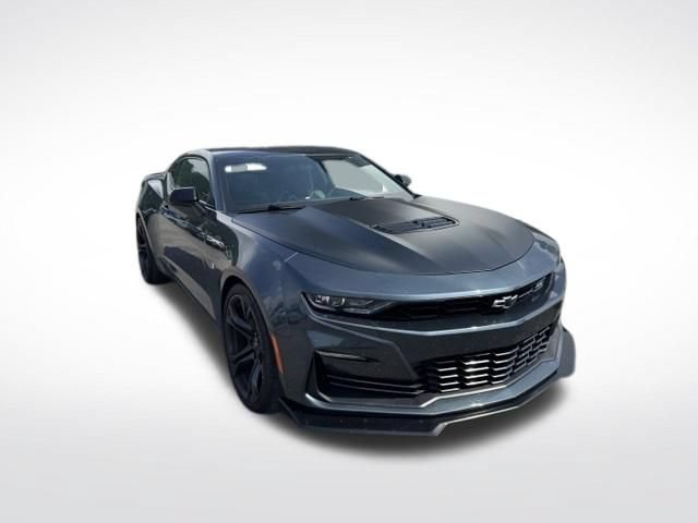 Used 2022 Chevrolet Camaro SS RWD image 9