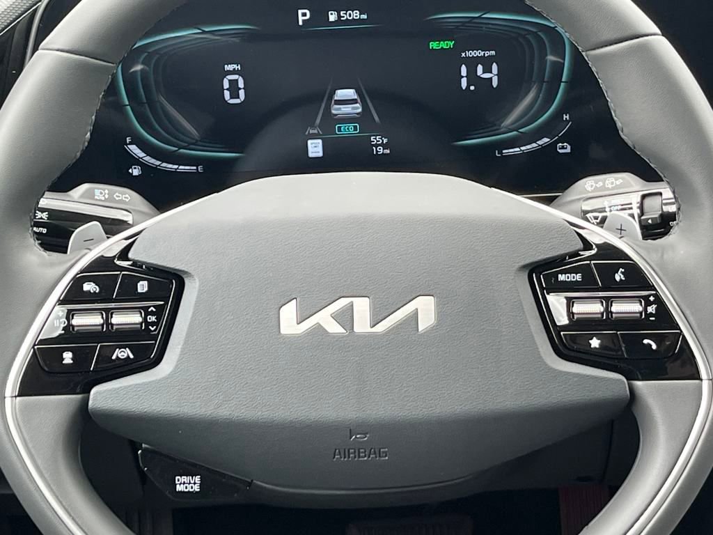 New 2025 Kia Niro EX image 21