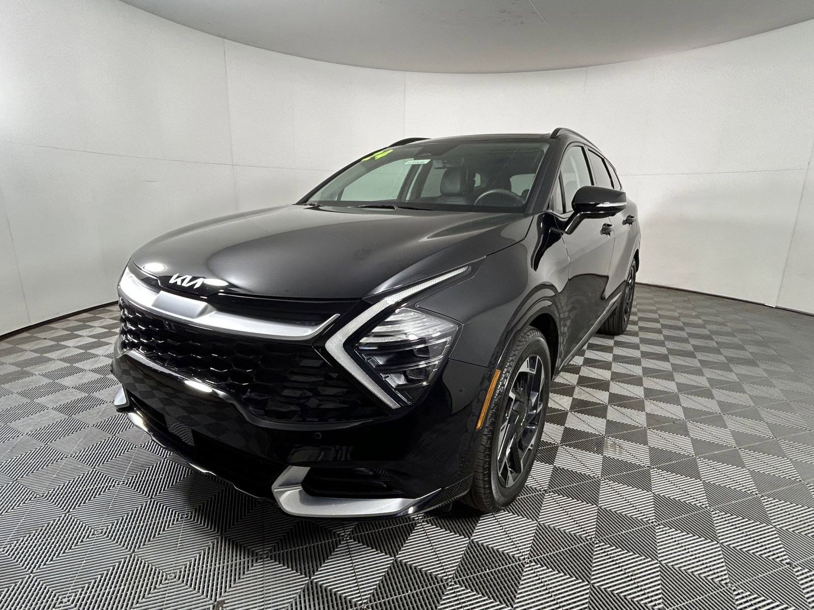 Certified 2024 Kia Sportage SX image 3