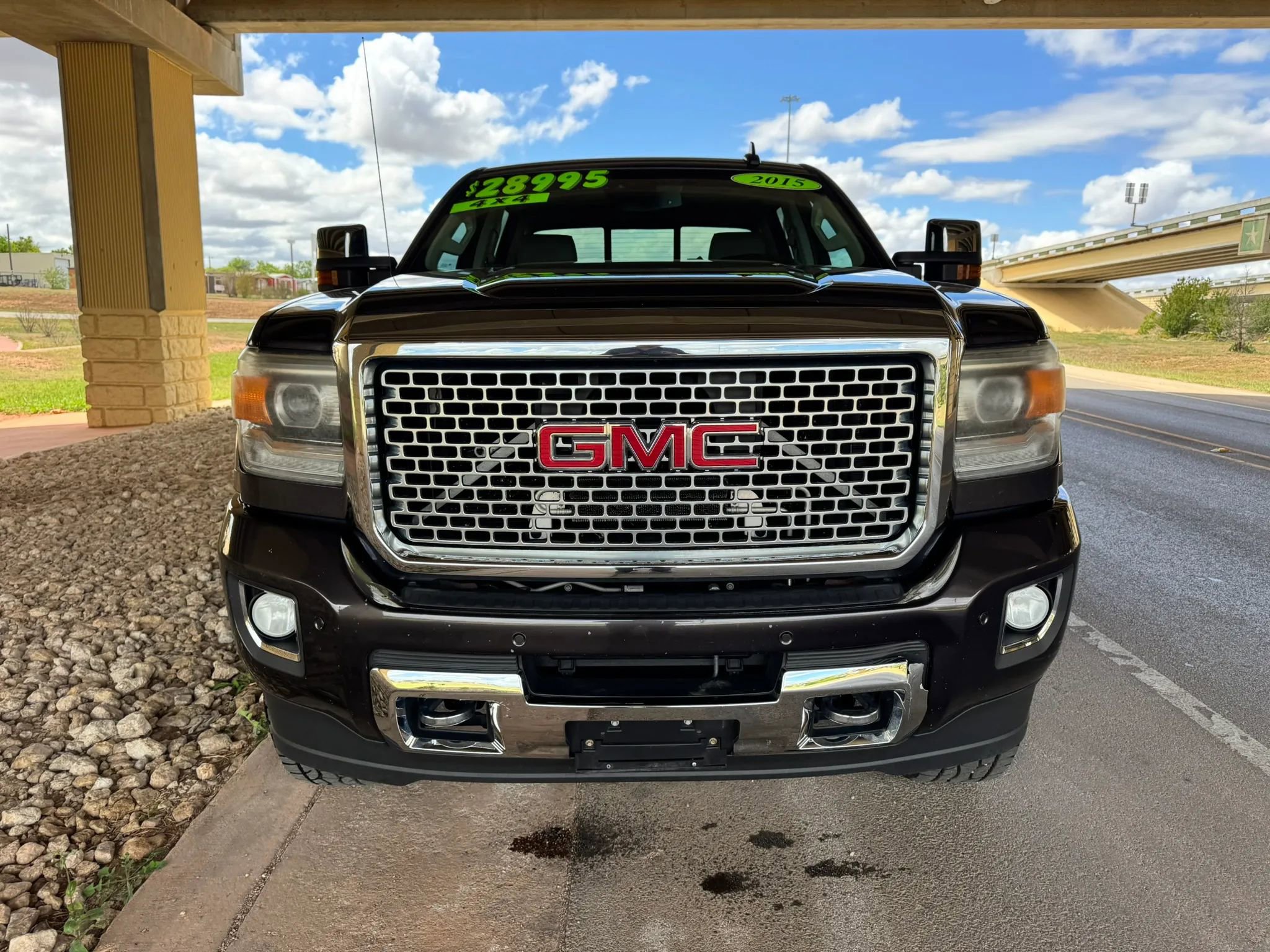 Used 2015 GMC Sierra 2500 Denali w/ Driver Alert Package image 8