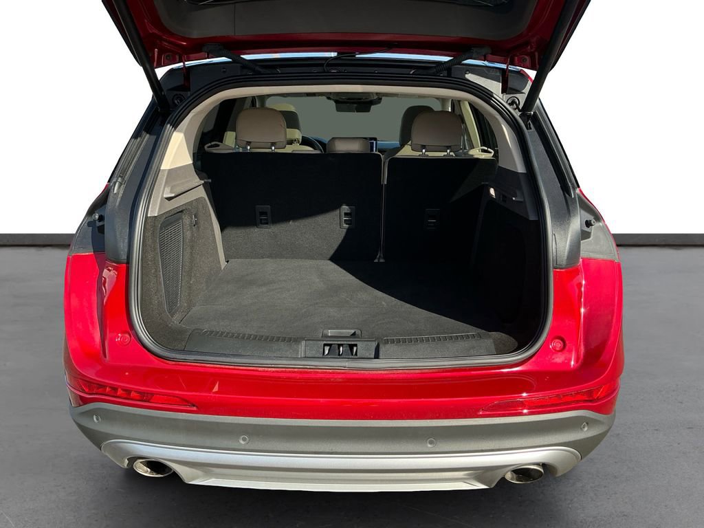 Used 2024 Lincoln Corsair Reserve w/ Equipment Group 201A image 24