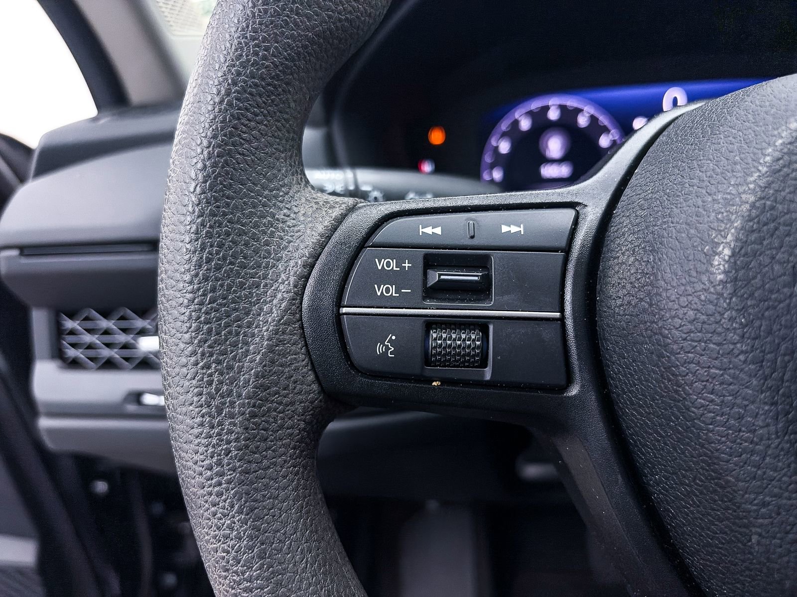 Used 2023 Honda Accord EX image 28