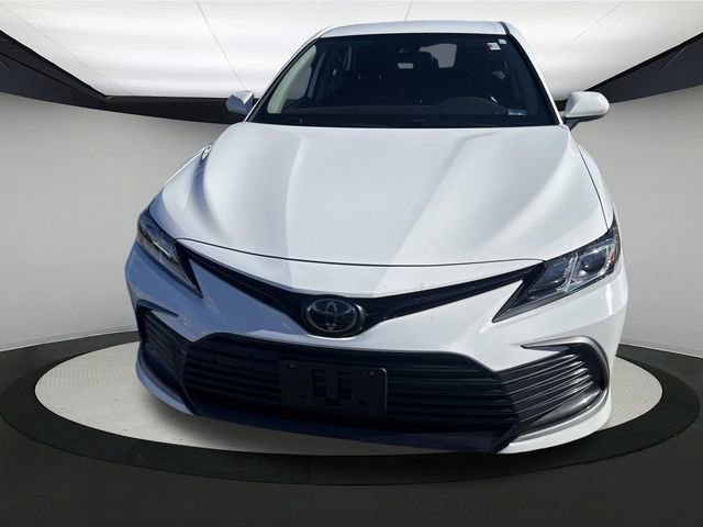 Used 2022 Toyota Camry LE image 10