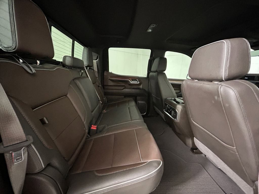 Used 2023 GMC Sierra 1500 Denali w/ Denali Reserve Package AWD/4WD image 17