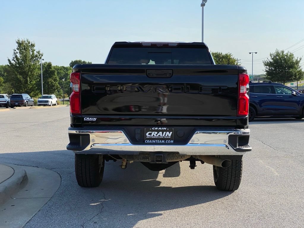 Used 2024 Chevrolet Silverado 2500 LTZ w/ LTZ Convenience Package AWD/4WD image 6