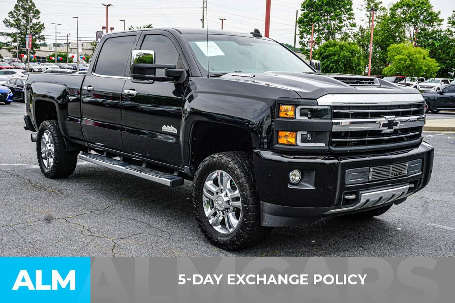 Used 2018 Chevrolet Silverado 2500 High Country w/ Duramax Plus Package AWD/4WD image 4