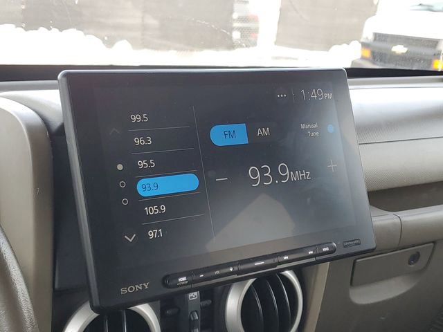 Used 2010 Jeep Wrangler Unlimited Sahara w/ Trailer Tow Group image 13