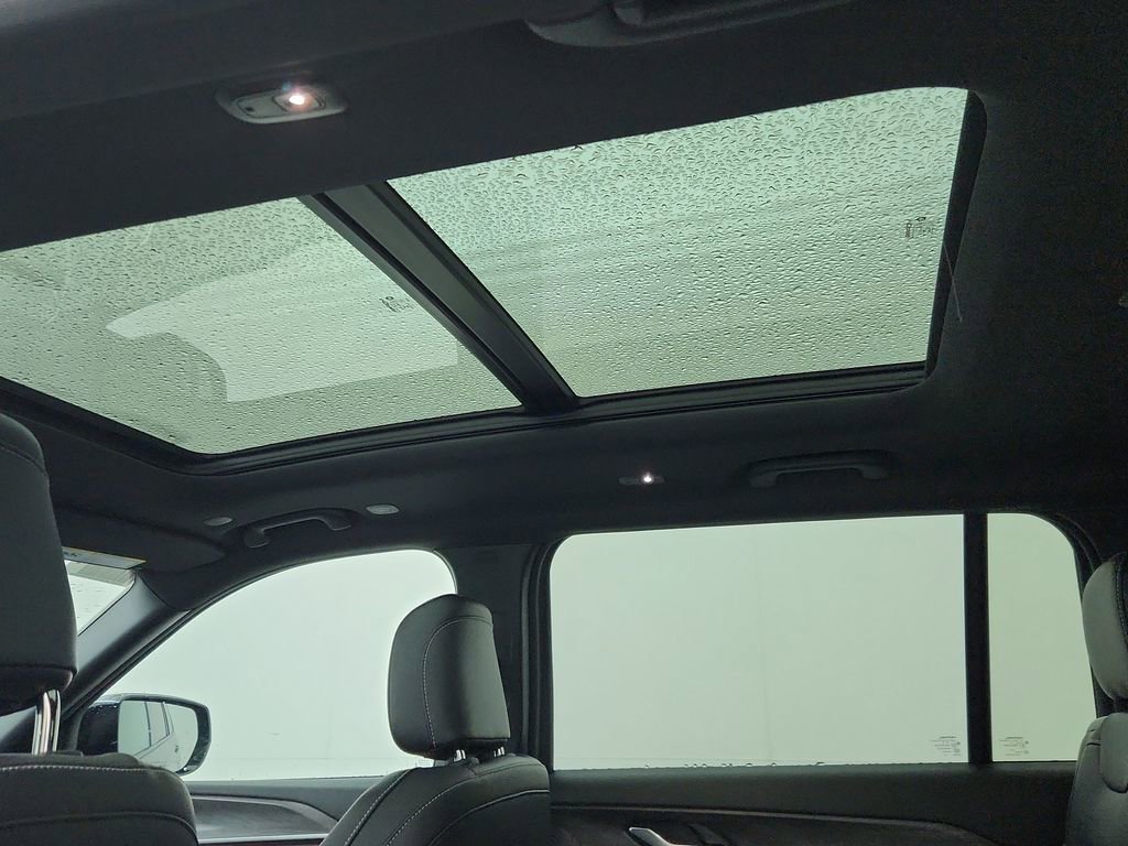 New 2025 Jeep Grand Cherokee L Limited image 31