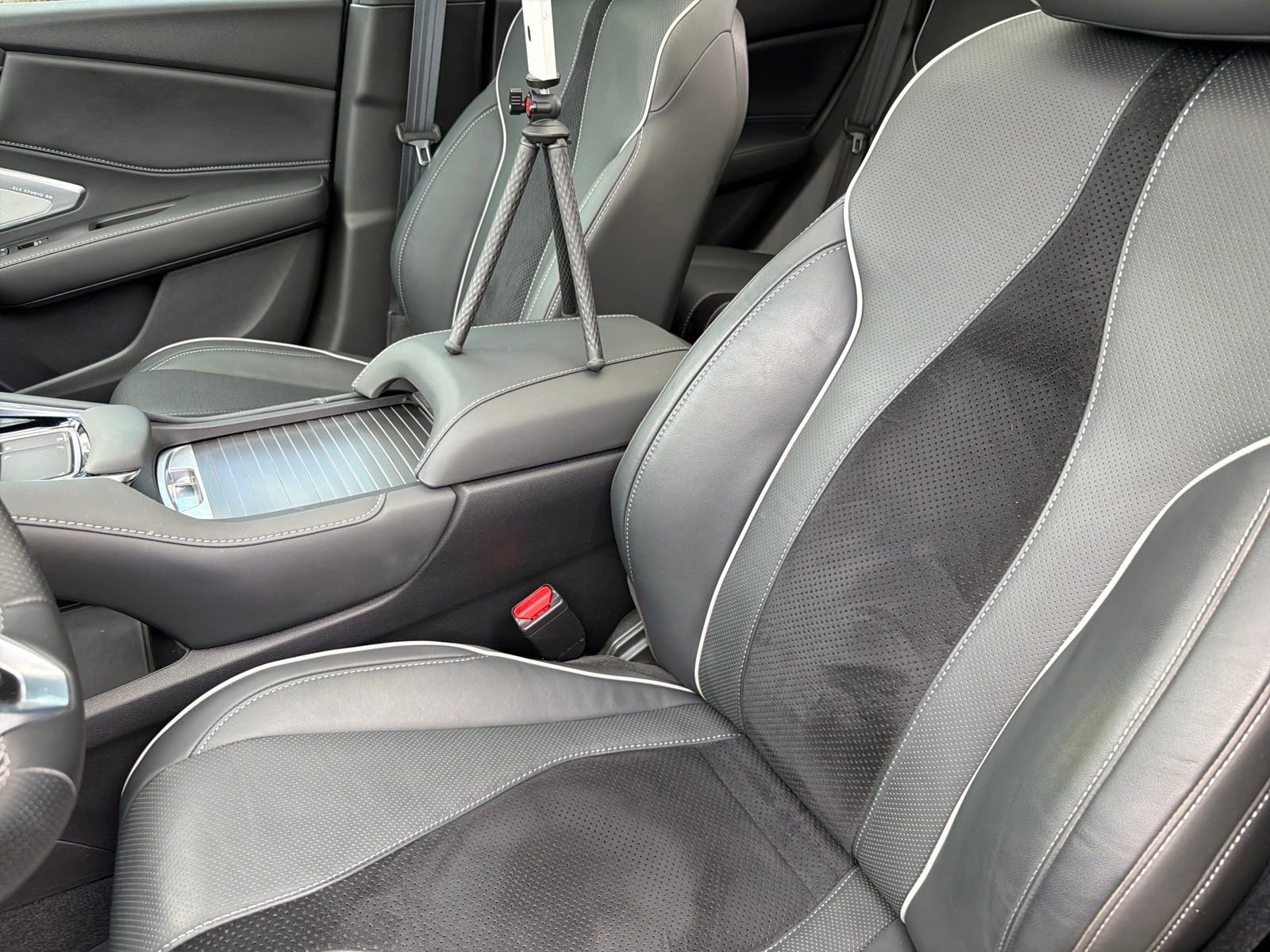 Used 2021 Acura RDX A-Spec image 23