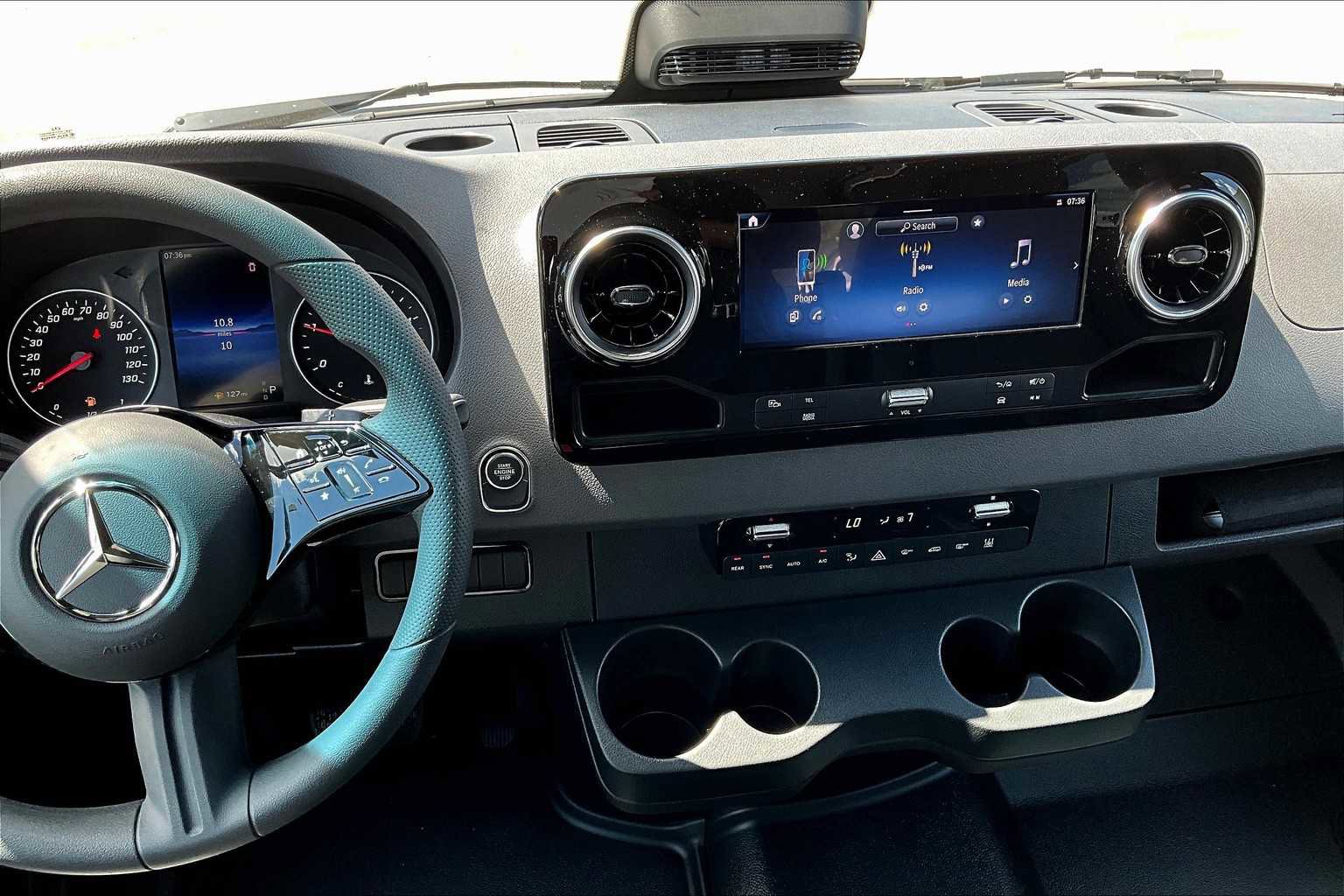 New 2025 Mercedes-Benz Sprinter 2500 image 6