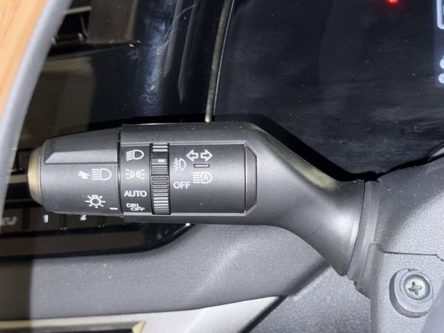 Used 2023 Lexus RX 350 Premium w/ Accessory Package AWD/4WD image 29