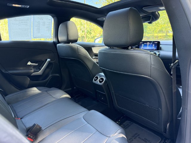 Used 2025 Mercedes-Benz CLA 250 image 31