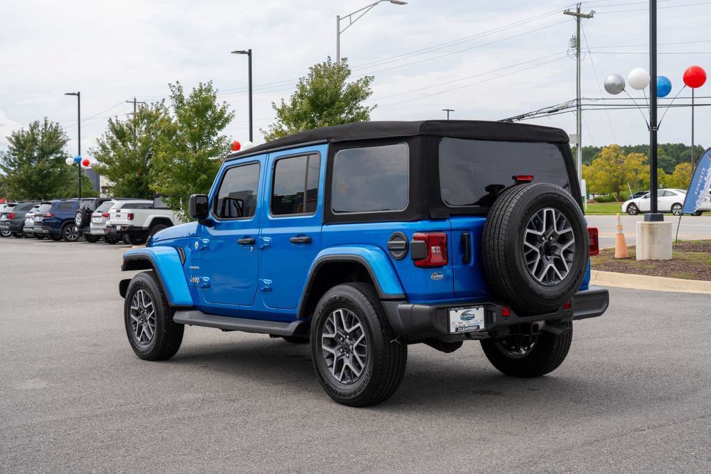 Used 2024 Jeep Wrangler Unlimited Sahara w/ Safety Group AWD/4WD image 5