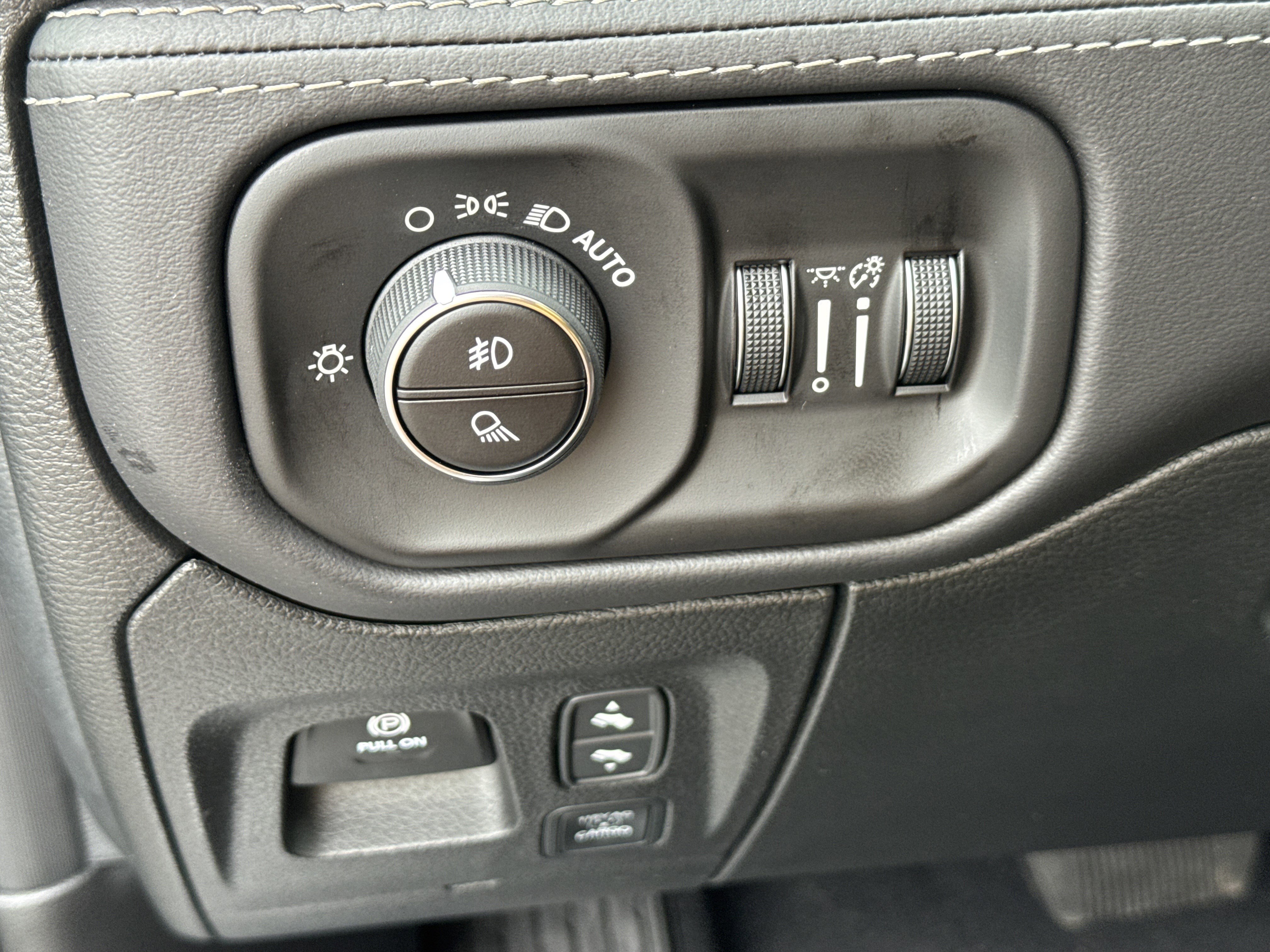 New 2026 RAM 1500 Limited image 37