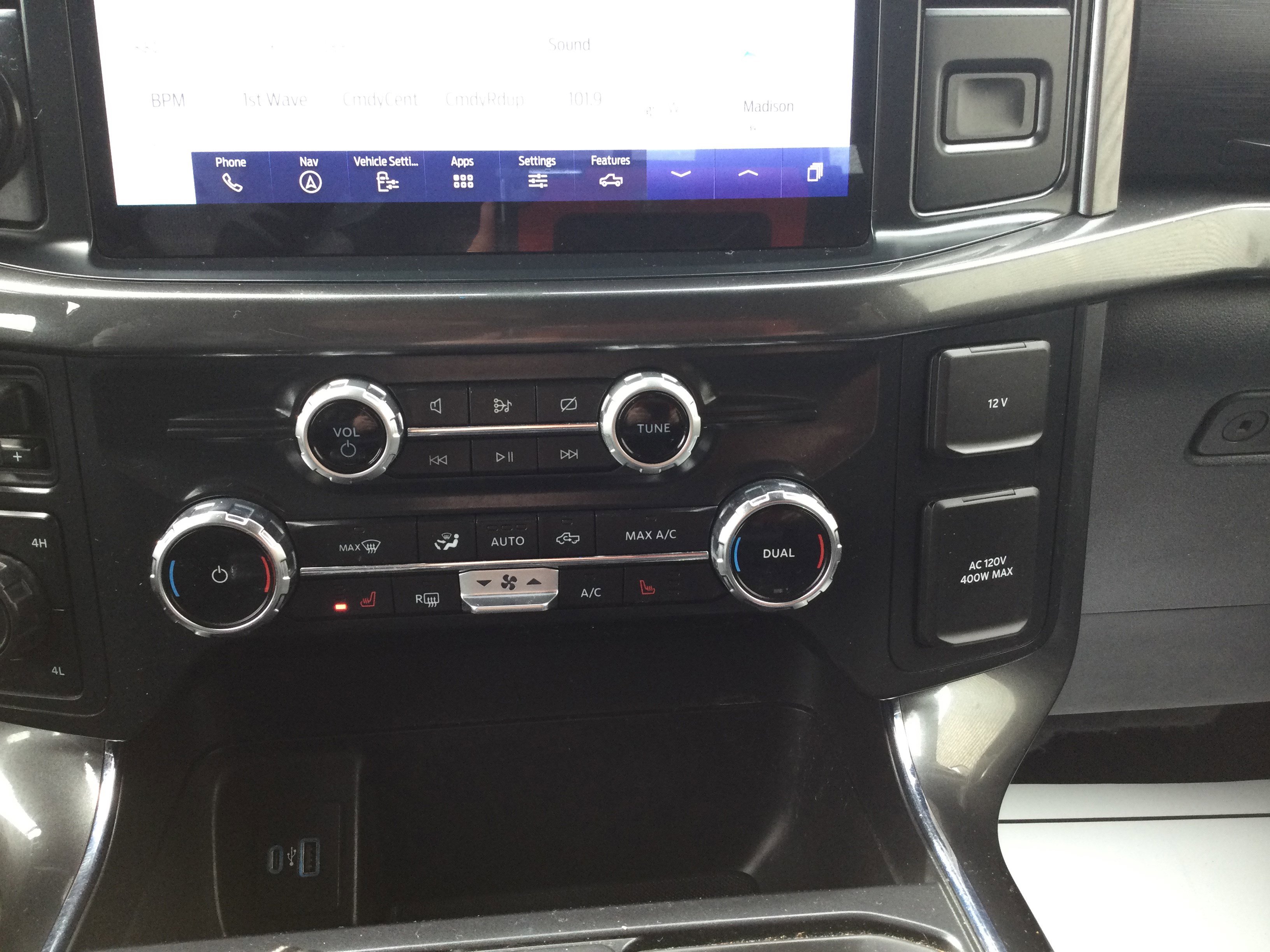 Used 2022 Ford F150 XLT w/ Equipment Group 302A High AWD/4WD image 13