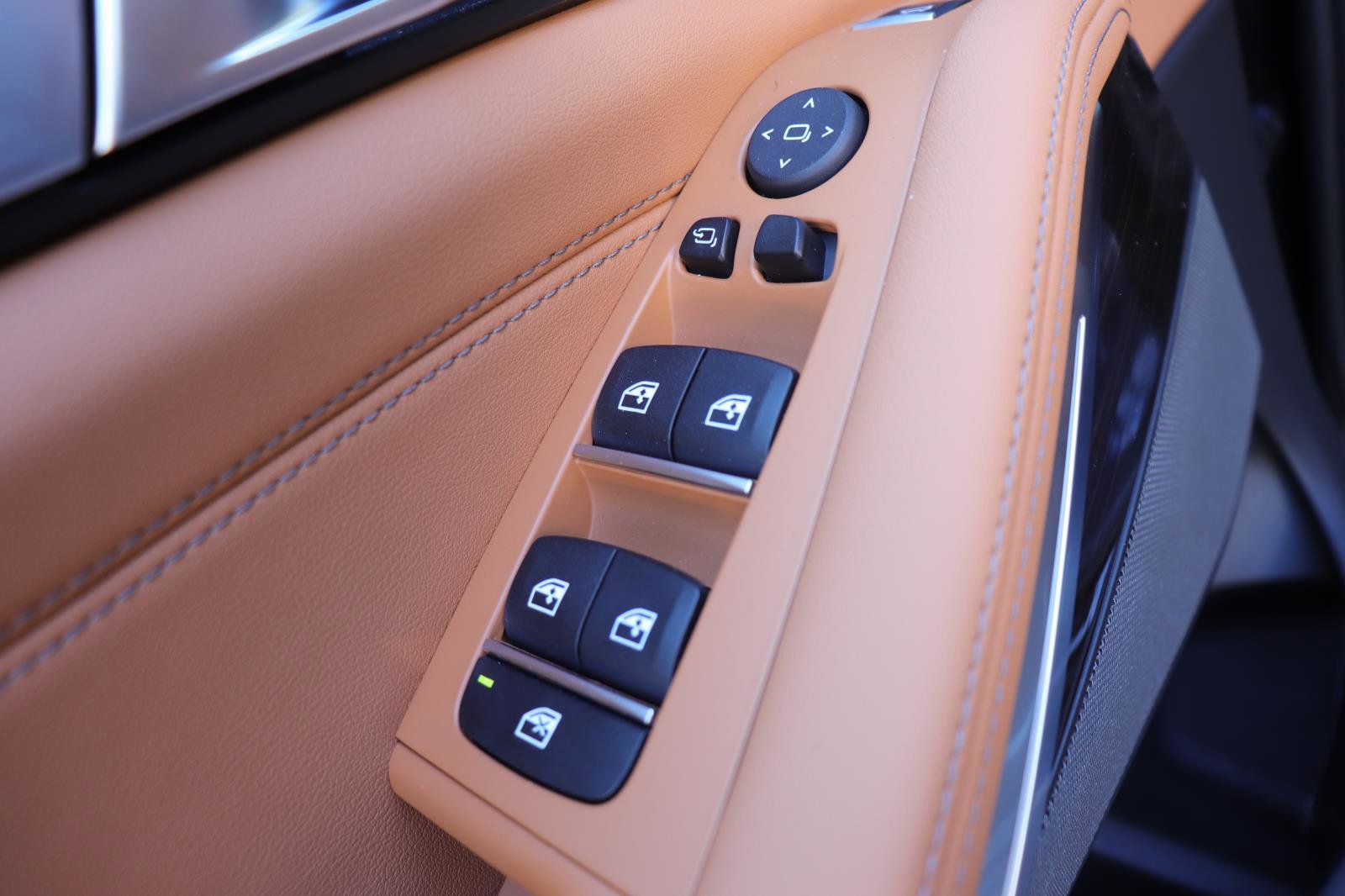 Used 2026 BMW X5 sDrive40i image 26