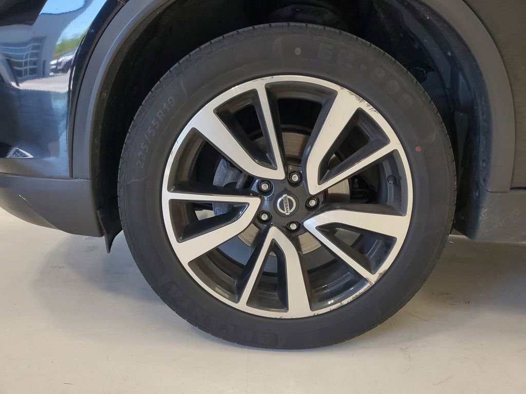 Used 2020 Nissan Rogue SL AWD/4WD image 9
