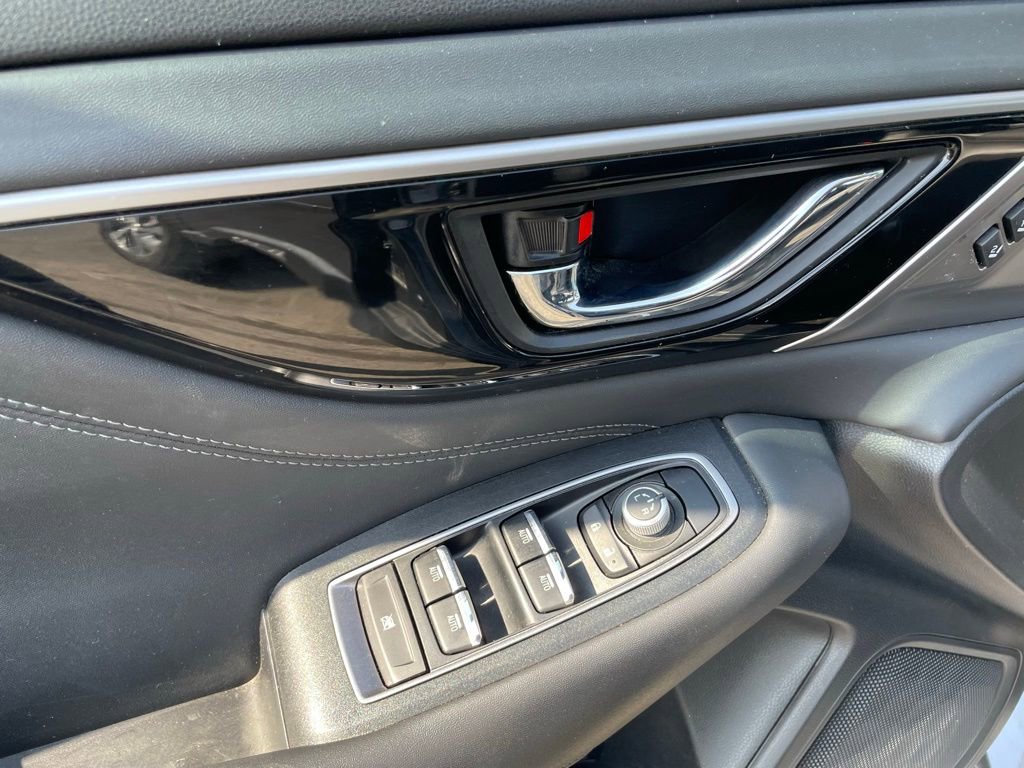 Used 2022 Subaru Outback Limited image 12