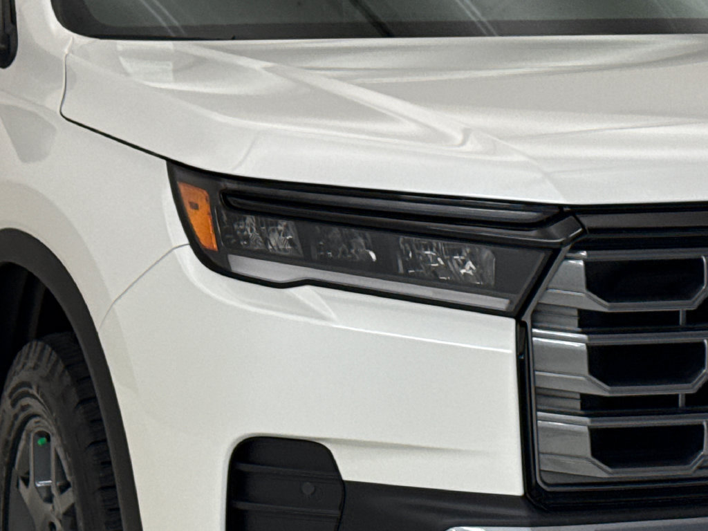 New 2026 Honda Pilot TrailSport image 5