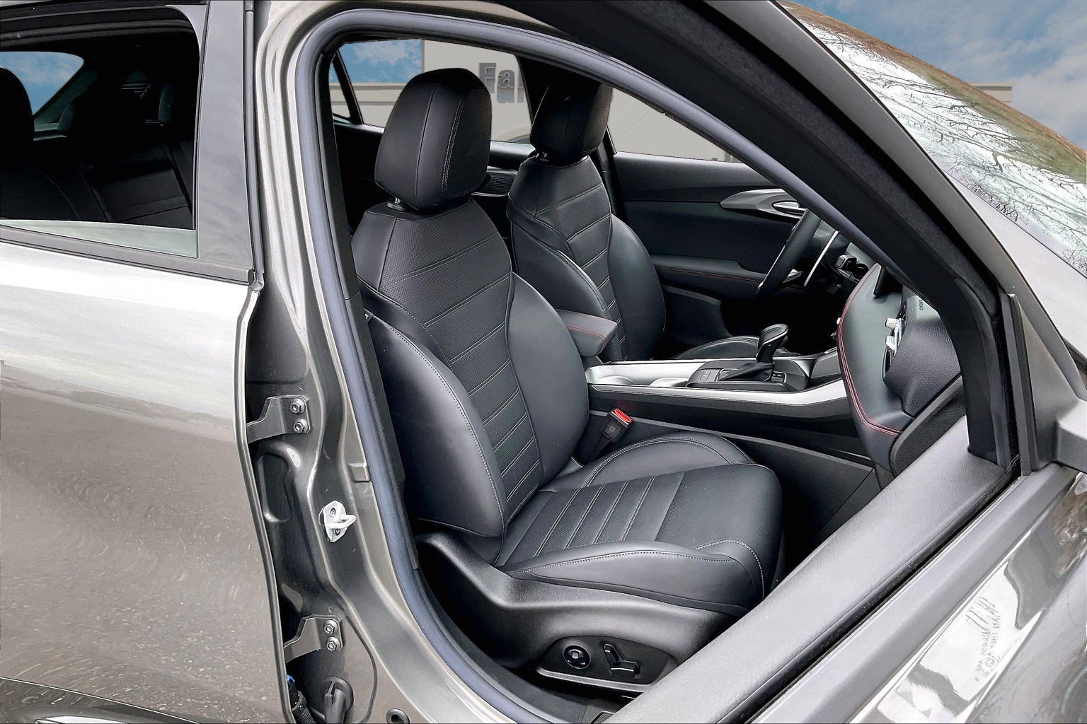 Used 2024 Dodge Hornet R/T Plus image 7