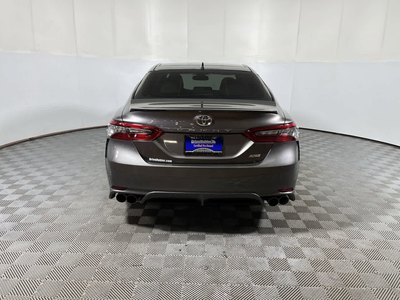Used 2022 Toyota Camry XSE FWD image 7
